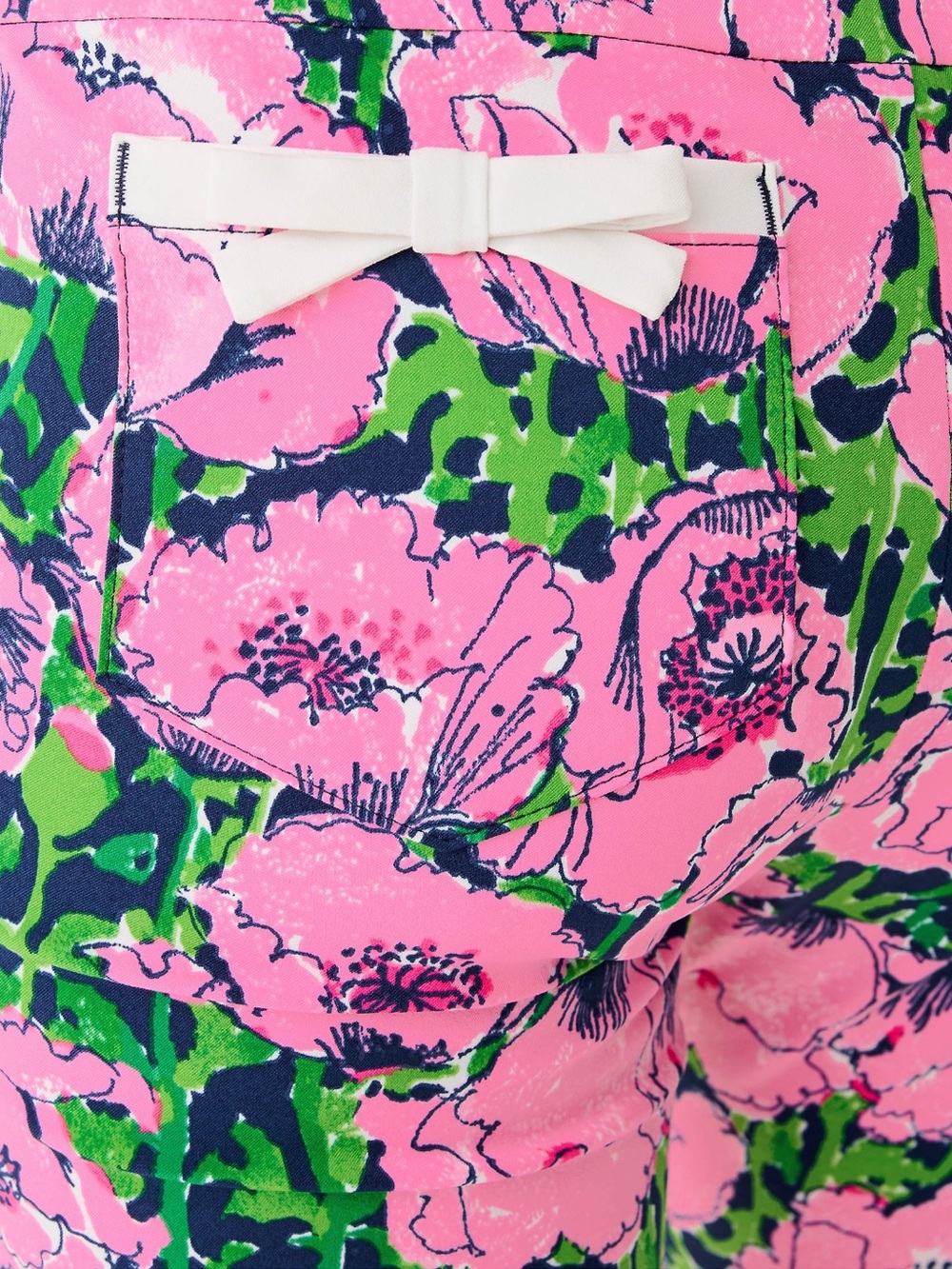 Lilly Pulitzer UPF 50+ Luxletic 28" Corso Kick
Flare Pant - Picture 5 of 5